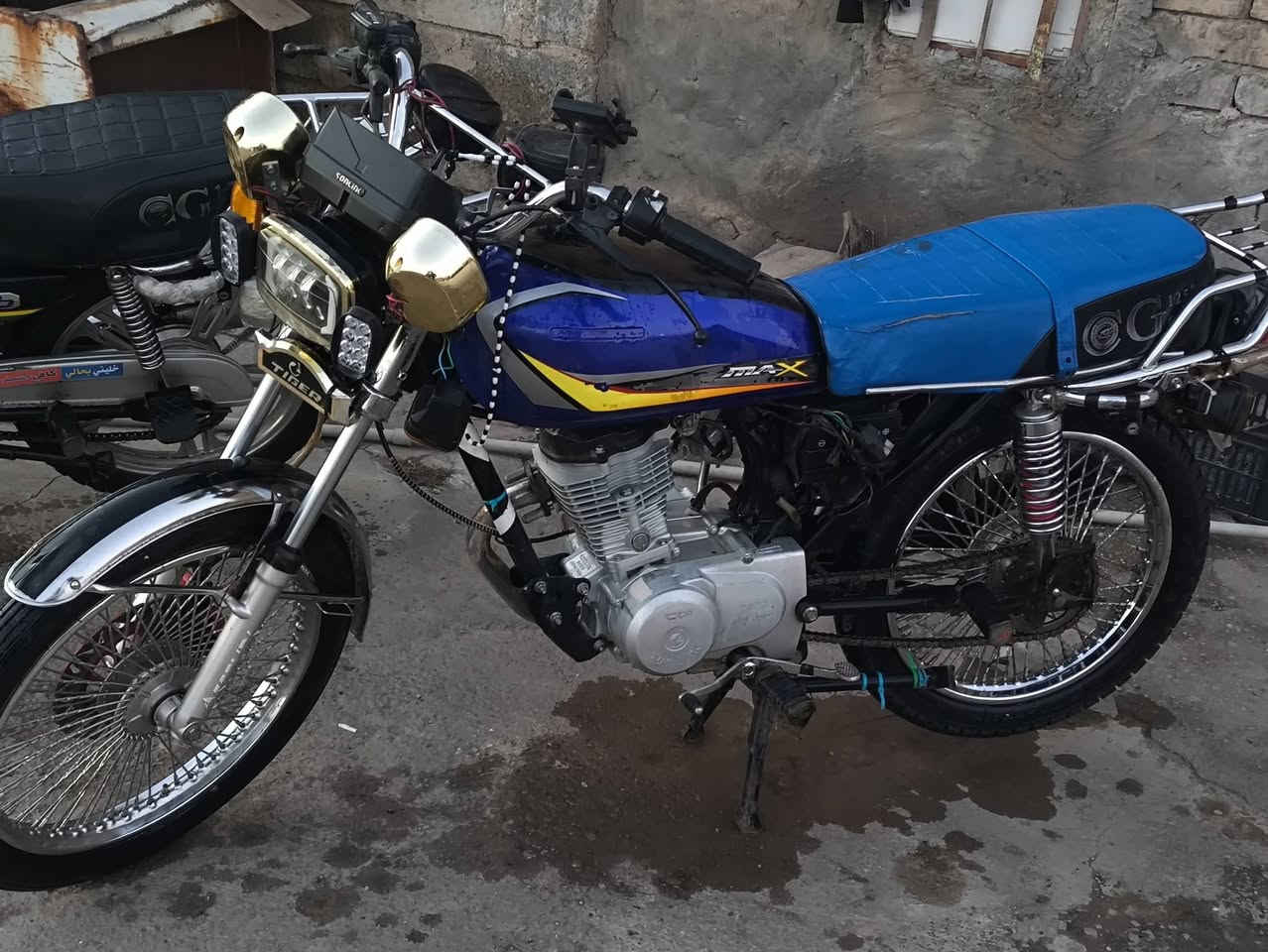 تايگر 23 للبيع ماناقصه شي تشغل وتطلع محرك مفتوح مبدل ولفات فقط... صالنصه جعره شرط شلعه ومعدل مكاني تكريت دراجه خير من الله سعر 375 وبيها مجال شي قليل رقم ***********
