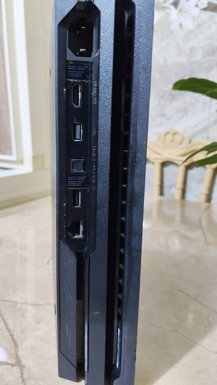 Ps4 pro / بلي 4 برو
ذاكرة 500  
اونلاين شغال 100٪ وغير مفتوح
ويا لعبة اوفر ووتش 
ملحقاته 
الجوستك اصلية مالته  
كيبل HDMi  و الكارتونه 
السعر 290 الف قفل
العنوان بغداد الدورة حي آسيا
***********
ملاحظة : توصيل ما عندي اعتذر تجي للبيت تفحصه وتشغله يلا تاخذه
