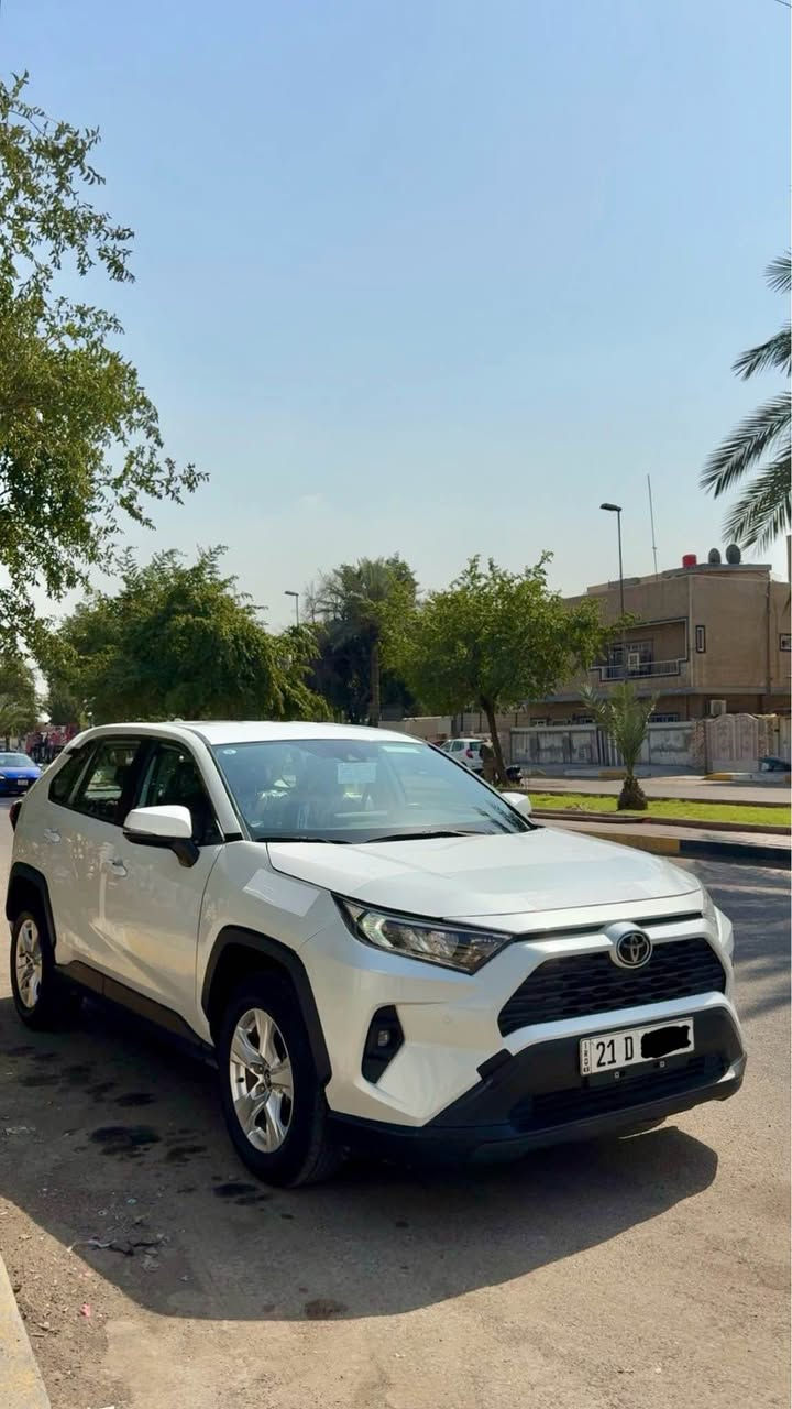 راف فور 2023 خليجي بانزين سعر بلاش…🔥
رقم سليمانية تحويل مباشر 
تجميع صيني
داخل احمر 
كامرة خلفية
شاشة كبيرة 
سايد بريد دكمة 
تحكم سترين جهتين 
تثبيت مسار 
بعد بيها هواي موصفات 

السعر 217 ورقة فقط ……🔥
للاستفسار *********** بغداد, العراق
