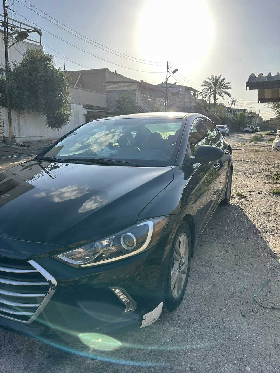 النترا وراد امريكي موديل ١٨
ماشية ٤٨ الف ميل 
ضررها طلقتين بالباب الوره السايق وبالصندوك 
مكفوله من الصبغ والتبديل 
المكينه مالتها جديده مبدلبها رواجز وكاله موبز 
السياره كفاله عامة عدا الطلقتين وبدون صبغ
مكان السياره بغداد نفق الشرطه 
رقم صاحب السياره 
***********
السعر ١٣٤ وبي مجاللل
