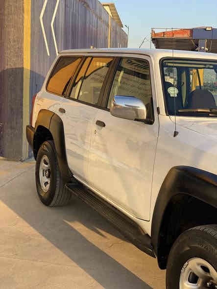 پاترول سه فارى ٢٠٠٨ ئوتو ماتيك به س بونيدى بوياخه ره قه م صلادينه ***********
