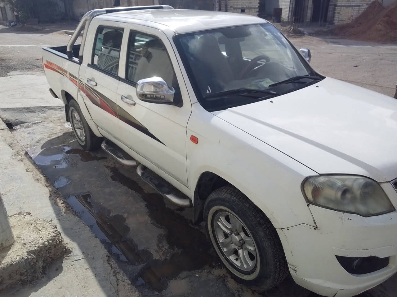 سلام عليكم بيكم لبيع سياره جهزه لا صبغ ولا ضربه مكفوله عنوان بغداد رقم الهاتف ***********
