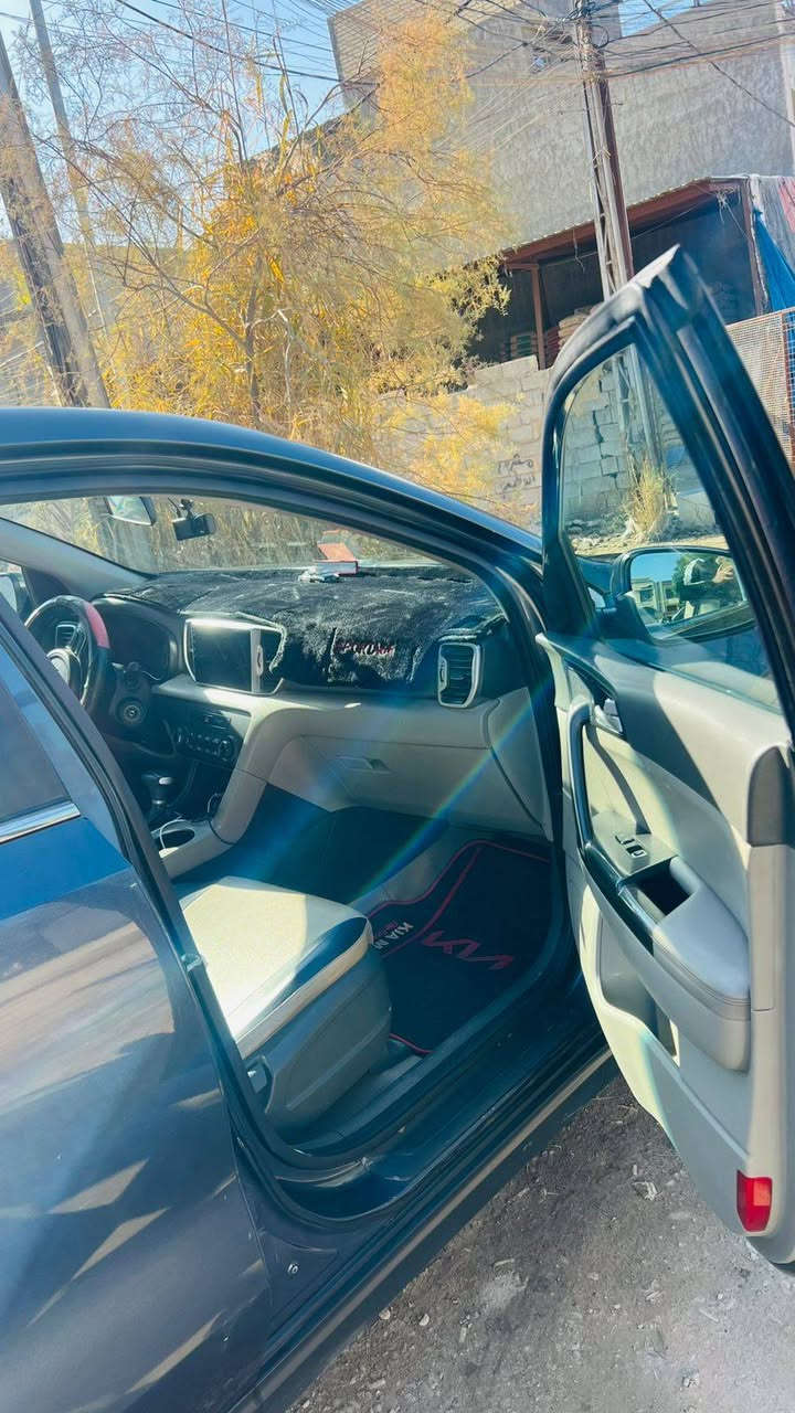 سبورتج وارد أمريكي موديل ٢٠١٨ ضررها جاملغ والبنيد  فقط  صور حادث مرفق مع الصور مكينه وصدروتبريد كل مكفول السعر ١٢٨ بيهامجال الاتصال ***********عنوان الشعب
