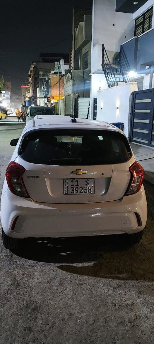 السلام عليكم
سبارك 2021 
سياره حلوه ونظيفة ماشيه 38 الف ميل مكفوله كير مكينه وتبريد كله كفاله ماعدا بارد اباب السايق مبين بلصور 
وصور السونار موجوده والسياره موجوده بغداد الكراده معروضه ب88 وبيها مجال بسيط


**إذا كنت صاحب هذا الإعلان وتريد حذفه لأي سبب، رجاءا أرسل رسالة إلى الدعم الفني**