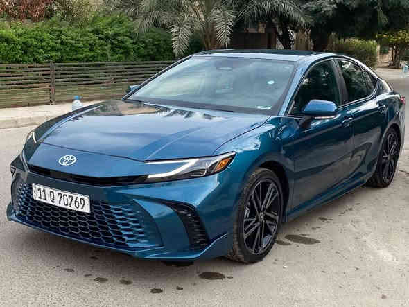 السلام عليكم
كامري XSE 2025 هايبرد فول عدا البنوراما
السياره جاهزه مرقم بغداد باسمي
محرك 2500 هايبرد
مواصفات الXSE معروفه 
لايت بك لايت لد شاحن وايرليس شاشه اكبر حجم كشنات جلد كهرباء رادارت امامي خلفي وضعيات قياده... الخ
بدون دواخل بدون شاصي بدون ايرباك
ماشيه 23 الف دخول جديد
لونها مميز فيروزي
مكانها اليرموك
السعر 225 $ ويوجد ثلاث سيارات أيضا كامري عدد 2 وكراون  للمعلومات الاتصال *********** // ***********
