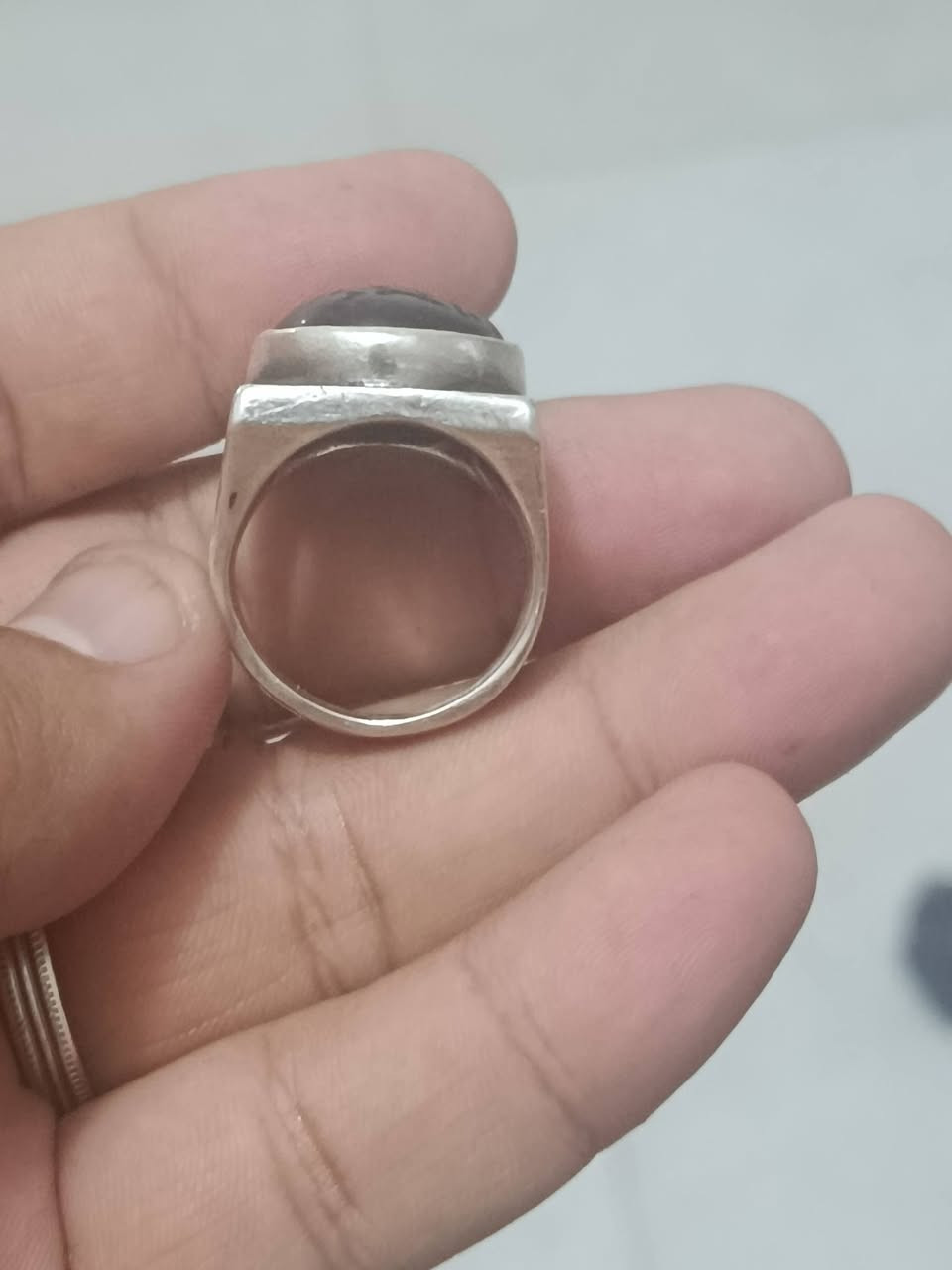 شفه يماني  قديم 
صياغه يدويه ثقيله 
مخطوط الملك لله 
قياس 24
السعر 150 الف 
***********
بغداد الامين الثانيه
