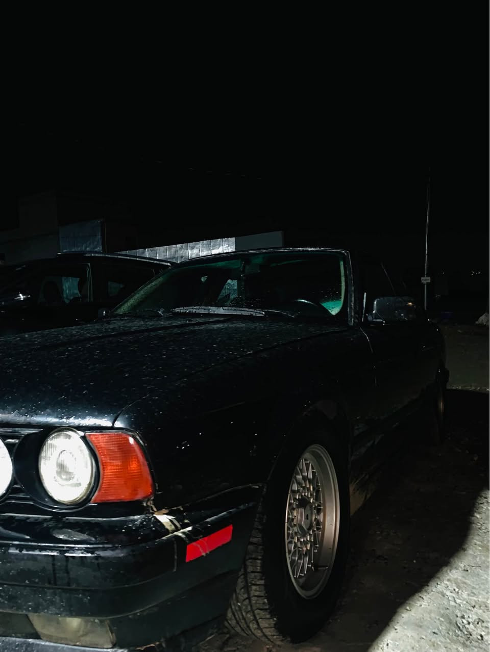 سەرەتا بەناوەی خواو گەورە ،
Bmw525
مۆدێل ٩٢ فول ئاڕم ، ئۆتۆ ماتیک تەبریت سەقف سلاید گێڕو مەکینە بەشەرت ماشەاللە سەیارەکە تابڵێ پاکە  ، سعری ٣٠ وەڕەقەو مەجالێکی برایانە گۆڕینۆش دەکەم بەپێی ئەقڵ گرتن 
ڕەقەم مۆبایل ***********
سلێمانی🖤
لەسەر ئیزنی ئەدمینی ڕۆح' السليمانية, العراق
