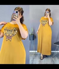 دشداشة طويلة • فانيلا زبدة • فري سايز ٥٠-٨٠كج