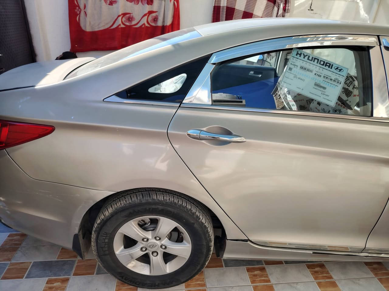 السلام عليكم من رخصة لادمن سوناتا ٢٠١٠ مضلع مكينه ٢٠٠٠ خليجي دوش َمصبوغه عام أثر جراد كامله مال بيت السعر ٩٠ وبيها مجال تواصل الخط فقط ***********  ديالى مكان السيارة
