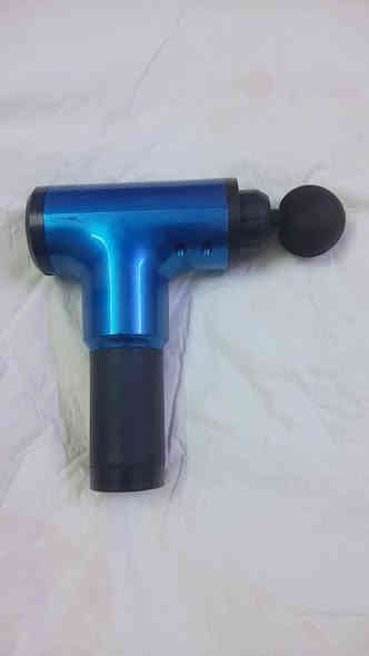 غراض للبيع كاويه شعر ٥ الاف شسوار ٥ آلاف برامه شعر ٥ الاف جهاز تدليك ٥ الاف تبدل بطاري يشغل سيار كهرباء ألماني ٥ الاف كلهن اصلي وشغالات ولي ياخذهن شلع اساهل وياه عنوان مدينه صدر رقمي ***********
