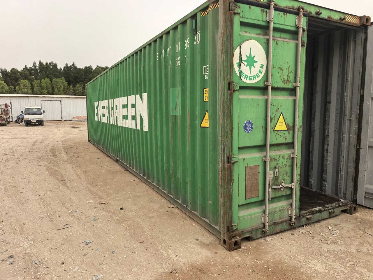 ياالله 🧿🧿🧿يارزاق متوفر حاويات طول ١٢ متر الارتفاع ٢٩٠ سم بنظافة أكثر من ٨٥ نجف الاشرف الاستفسار ع الاتصال *********** 🧿🧿🧿
