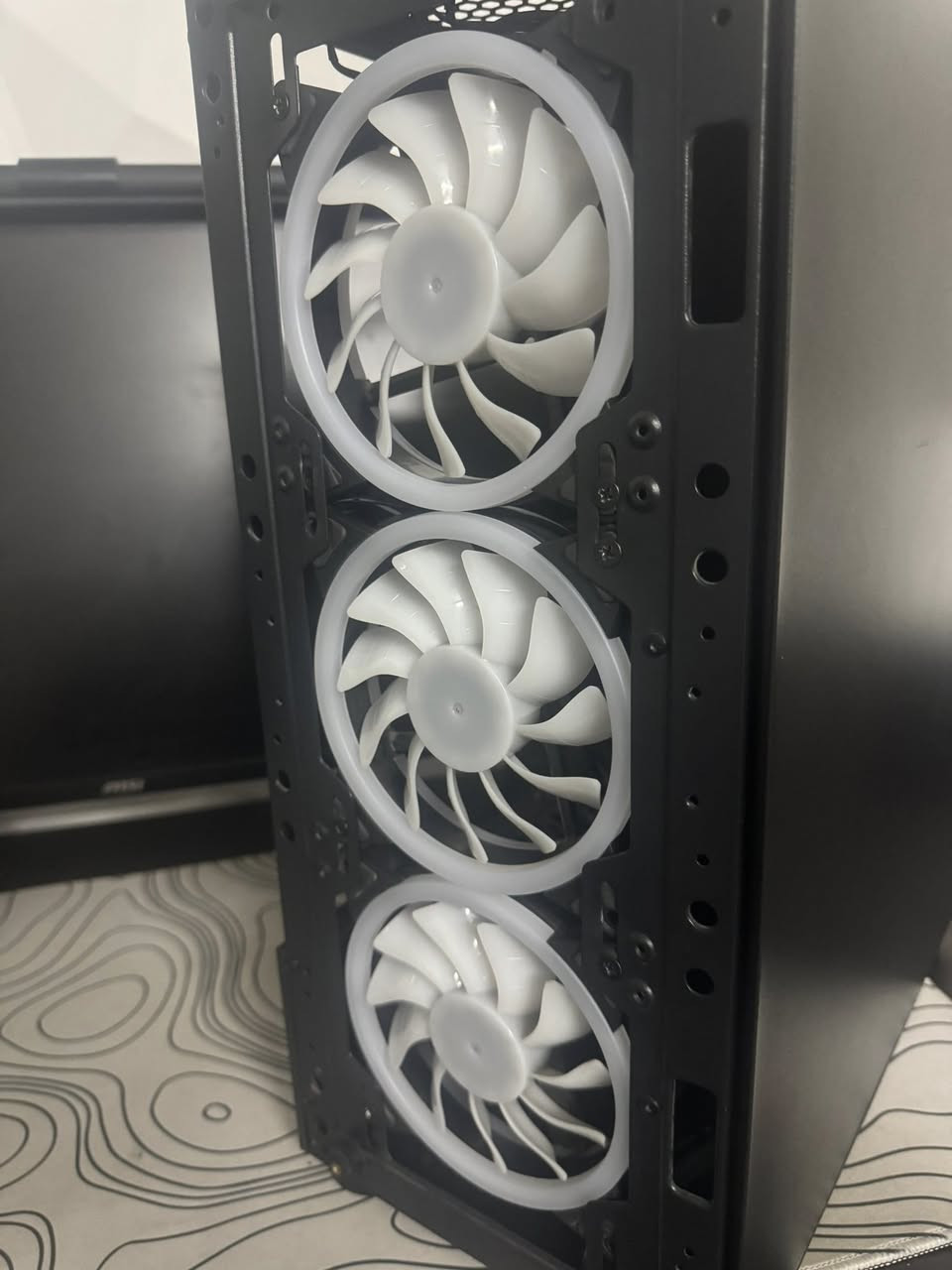 سلام عليكم كيس فقط فقط فقط يجي. وياة 3 فانات RGB بدون قطرة تراب حالة جيد جدا ً سعرة45 الف 
بغداد ( ما عندي توصيل )


**إذا كنت صاحب هذا الإعلان وتريد حذفه لأي سبب، رجاءا أرسل رسالة إلى الدعم الفني**