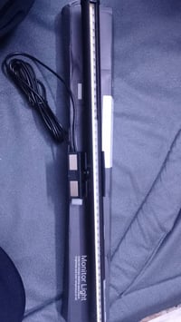 إضاءة شاشة • تقليل الوهج • منفذ USB