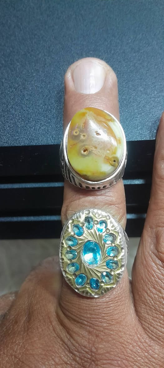 خاتمين  جميلات جدا   وزن   41  غرام  السعر نهائي   ٦٠   دينار   نهائي انشالله    عمان خربه السوق   0789563798   ..


**إذا كنت صاحب هذا الإعلان وتريد حذفه لأي سبب، رجاءا أرسل رسالة إلى الدعم الفني**