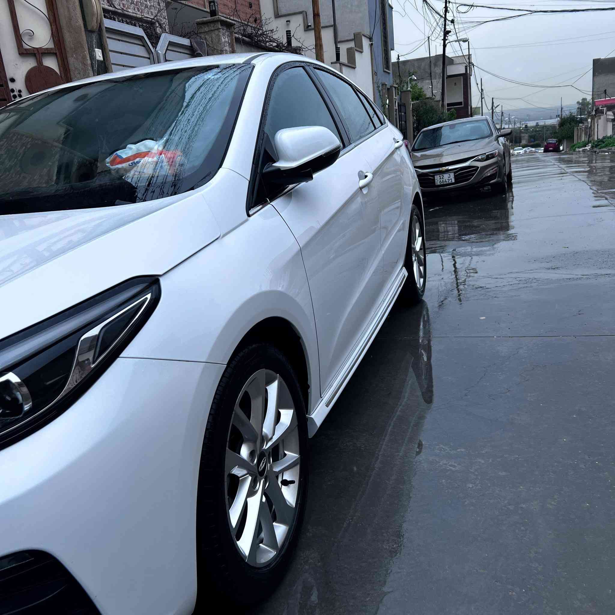 🚗✨ شيري أريزو 6 موديل 2024 – فئة Comfort ✨🚗 ضمان 6 سنوات
🔹 محرك 1.5 تيربو بقوة 147 حصان
🔹 كير أوتوماتيك 
🔹 صرفية ممتازة (اقتصادية بالبنزين)
🔹 شاشة كبيرة + Apple CarPlay و Android Auto
🔹  تشغيل بصمة مثبت سرعة تشغيل عن بعد
🔹 مقاعد جلد وقماش حجم ويل 17 اشاير بالمري 
🔹 كاميرا خلفية + حساسات + أنظمة أمان متكاملة اوتوهولد +هاندبريك بصمة
ضمان ٦ سنوات استيراد شركة السراب
 كفالة عامة على جميع اجزاء السيارة
انا صاحبها الشرعي هزه فحص كامل لمدة سنتين مكانها الموصل
للتواصل ***********
 متوفر واتساب
