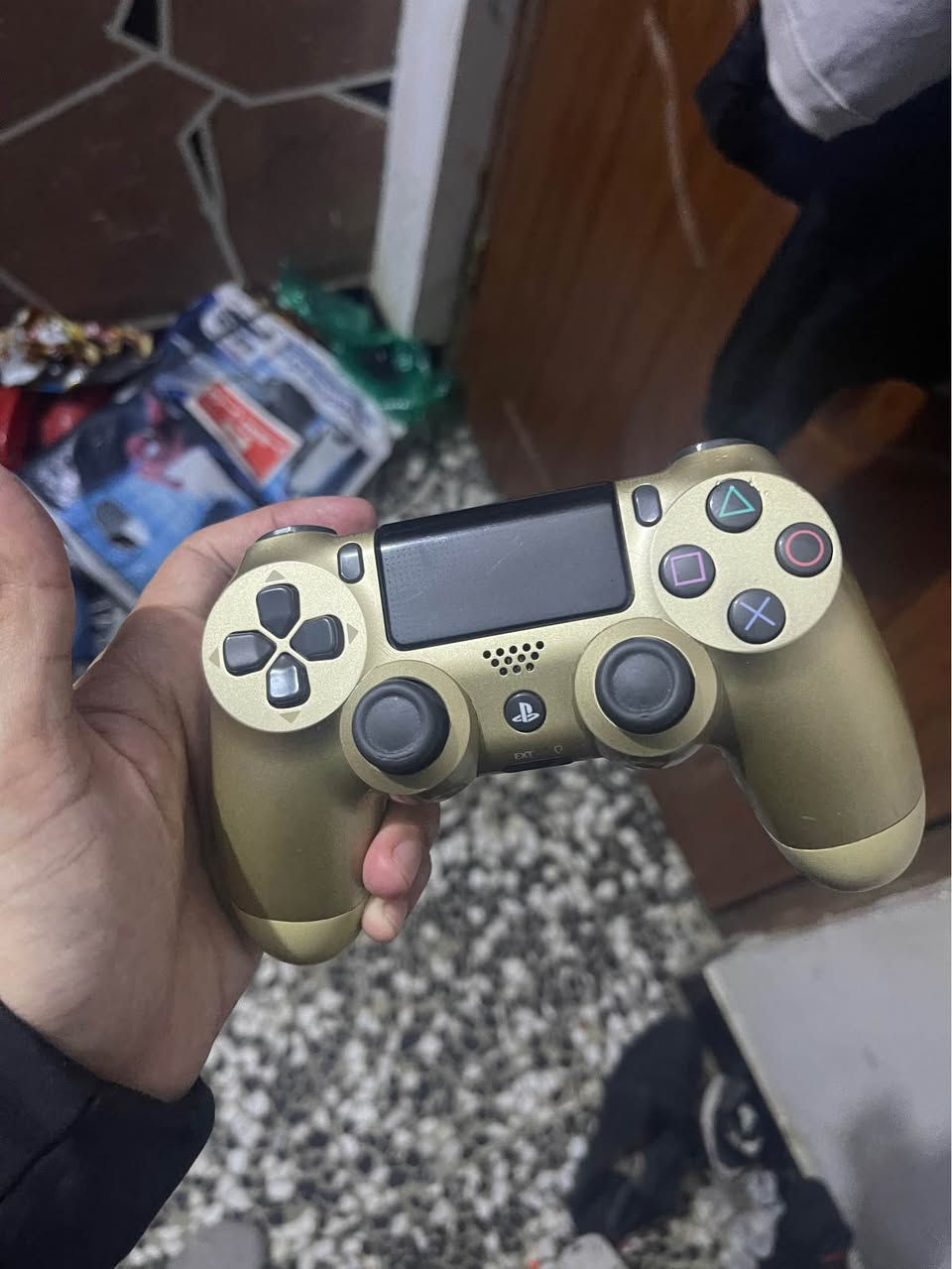 جوستك بلي فور سلم باله مال جهاز قطع  أصليات احسن نوعية بالسوك وعلى الفحص كل مشكلة ما بيهن تفحص وتاخذ القطعة ب30 الف  
***********  واتس ماسنجر 
موجود توصيل للمناطق القريبة علية اما البعيده ادز عموله رصيد ابو ال5 وادزلك بعد العيد تدلل 
ما انتظر احد اي شخص يجيني ابيع
