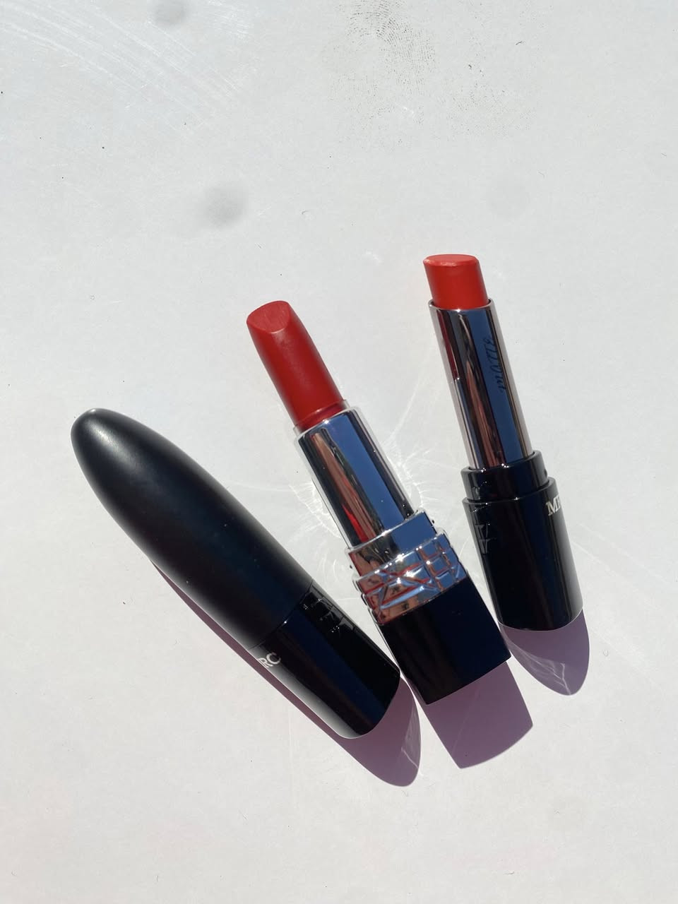 حمر بـالون مختلفه وعطور ونكهات 
وأسعار كلش مناسبه 
يوجد توصيل 📍


**إذا كنت صاحب هذا الإعلان وتريد حذفه لأي سبب، رجاءا أرسل رسالة إلى الدعم الفني**