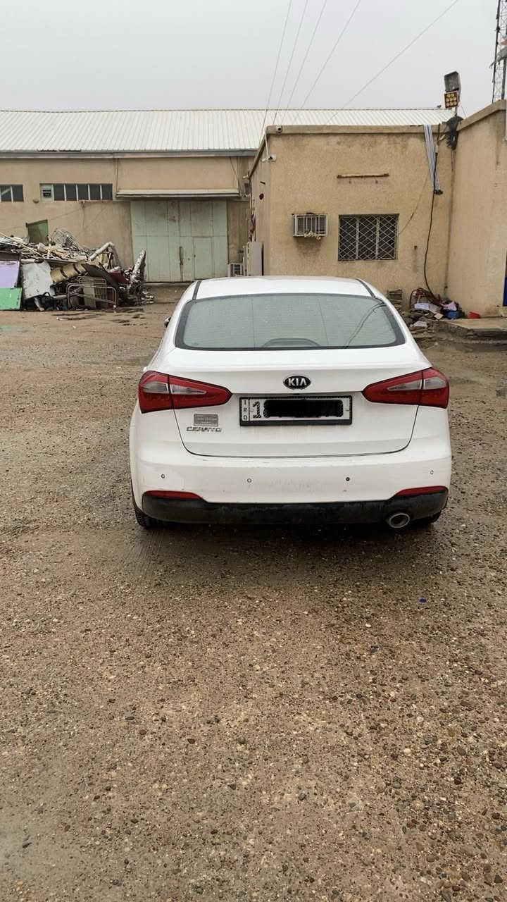 السلام عليكم سيراتو 2014بابل  باسمي مكان السياره السماوه مواصفات لد خلفي وامامي حساس امامي وخلفي تحكم استرن شفتات استرن شاشة اعطال مري شفط ويل حجم 17دواخل اسود بالكامل للاستفسار رقم صاحب السياره ***********
