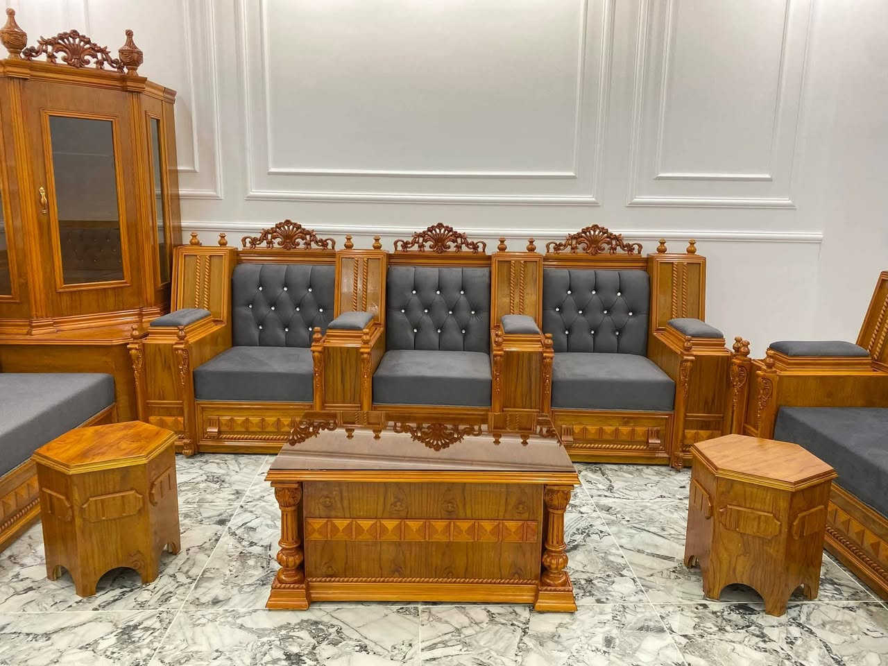 💯💯💯 بس ويانه ✨🦅
عمل ديوان صاج اسلامي زان درجه أولا من خشب السنديان والجاوي /🧾✨
 المواد بلوك اسود بلاويد 18ms🛋️✨
أسفنج مميزز أول المقعد 12smوالضهر 7sm🛋️✨
خشب چام روسي 🎭✨
قماش  وتر بروڤ مبطن 🎇✨
  العنوان  حي الامين الأول طريق السنيه عمود 615 الاستفسار
 واتساب ***********  ***********

 لاتصال *********** 🤎و خاص
 
لسنى  الوحيدين لاكناا لافضل  ✨✨💯⚒️🦅
