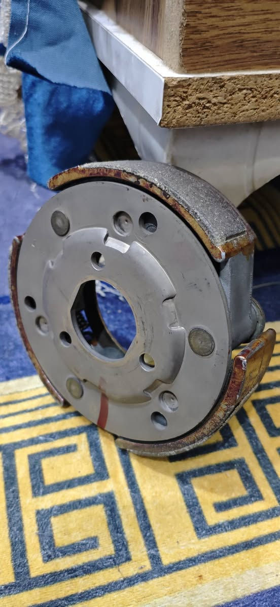 سلام عليكم شباب كلج خلفي مال ماجستر مديل قديم ويا قايش اصليات بس القايش مفضطر واكلج فراشه والطاسه تجاري كلهن شغالات قيمو سعر سكني بغداد المنطقه الامين *********** رقم الهاتف او فيس
