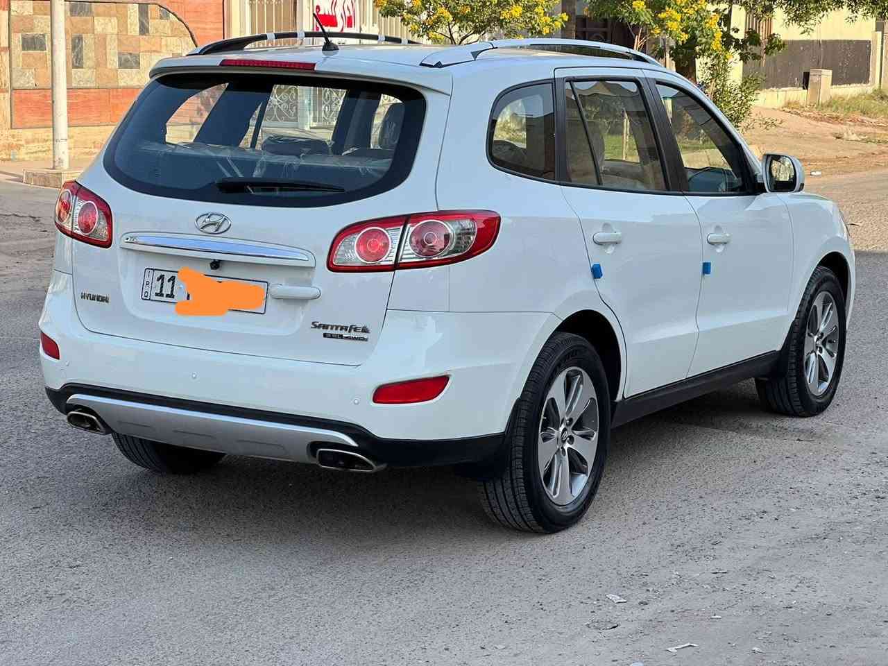 مكفوله السياره ( لا بارد ولا شخط ولا صبغ حته بلاستك )
وضع الزيرو او شركه ماشيه 70 الف حقيقي ع فحص
برغي مامفتوح بيهه شرط 
مواصفات 
كشن كهرباء 
سته سلندر 3500 وضع شركه سبعه راكب ٣ قطع تبريد
داخل لونين صاج وبيجي ثلاجه جكمجه
تحكم استيرن 
وسبعه راكب محد فاتحهن اصلاً وداخل شرط اذه مو نضافه فول مو قبول السياره بمعى الكلامه نضيفه 
مكان بغداد ورقم بغداد الدوالي ١١
رقم الاتواصل ع رقم وتدلل***********
