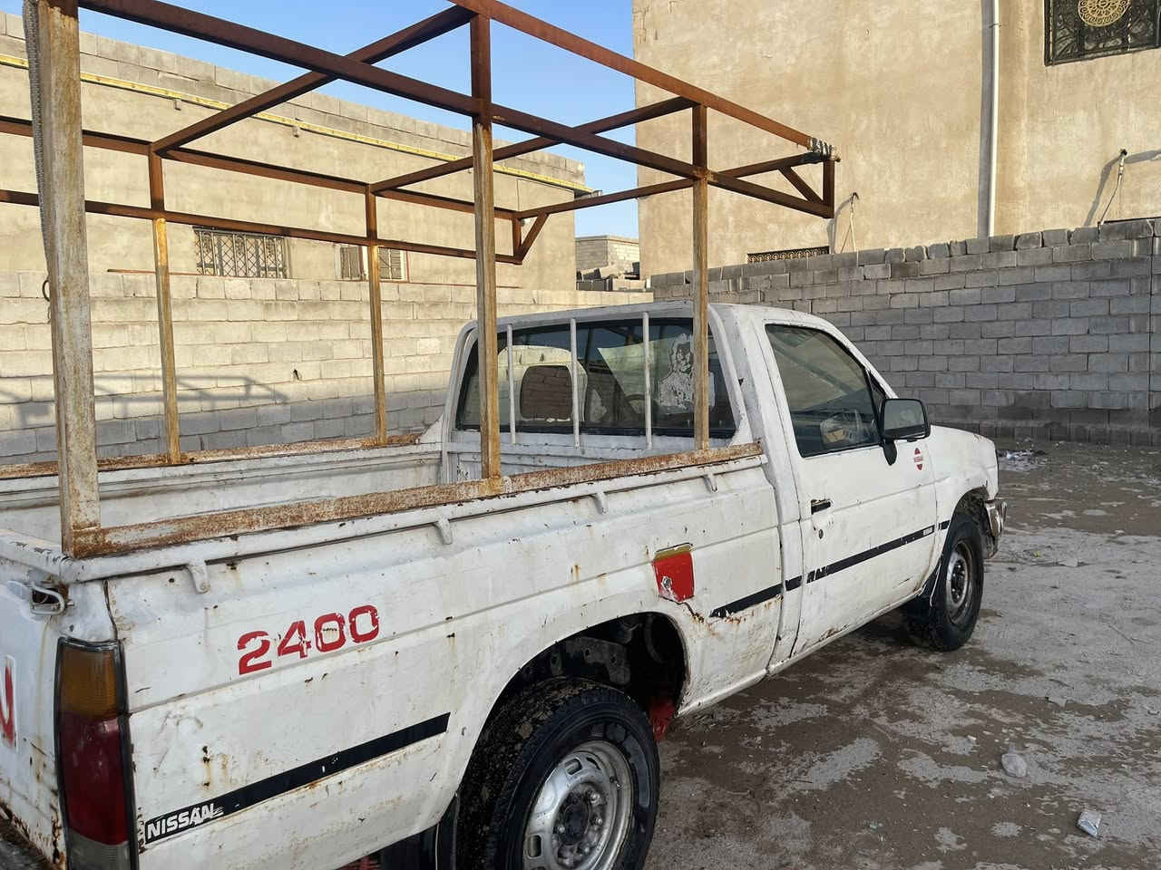 ‏سلام عليكم بكم نيسان قير ومكينة أوتوماتيك وأجي رقم كربلاء تحويل وكالة السيارة حلوة وج￼ عنوان بصره وإذا أكو مرو￼ صالون تكسي اوس وعنده فرق شعر 22 وبيها مجال***********
