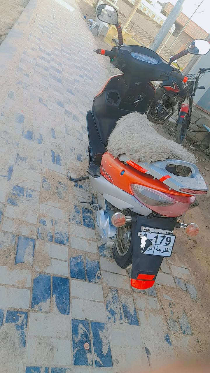 دراجه سايم  مكينه تخم تاير دراجه جاهزه لايت عالي ناصي دبل اشاره كلج جديد كابريته دراجه مال جناي السعر ٤٠٠اوبيه مجال الستفسار *********** او مراوس اب ايراني
