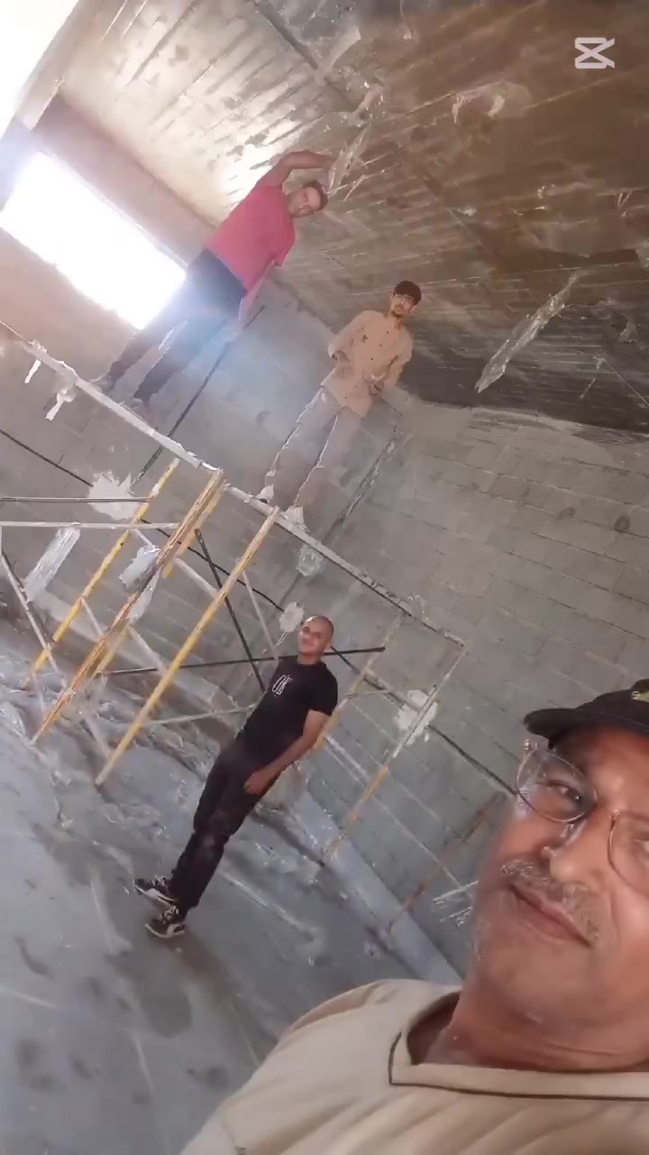 في العمل مع الفريق للأتصال ***********
