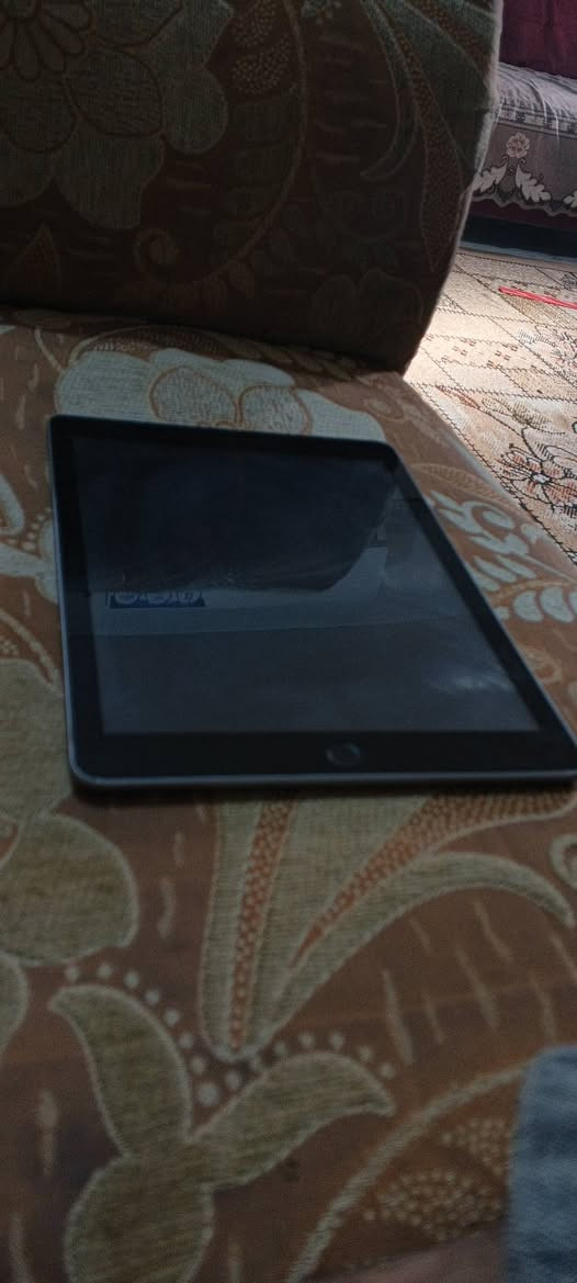 سلام عليكم ايباد جيل الخامس للبيع نضافه فولل ذاكرته 32 بوبجي وتساب مازنجر فيس تلكرام يفيد دراسه يفيد بوبجي سعره 140 مكاني بغداد مدينت الصدر الحميديه رقمي 
***********
