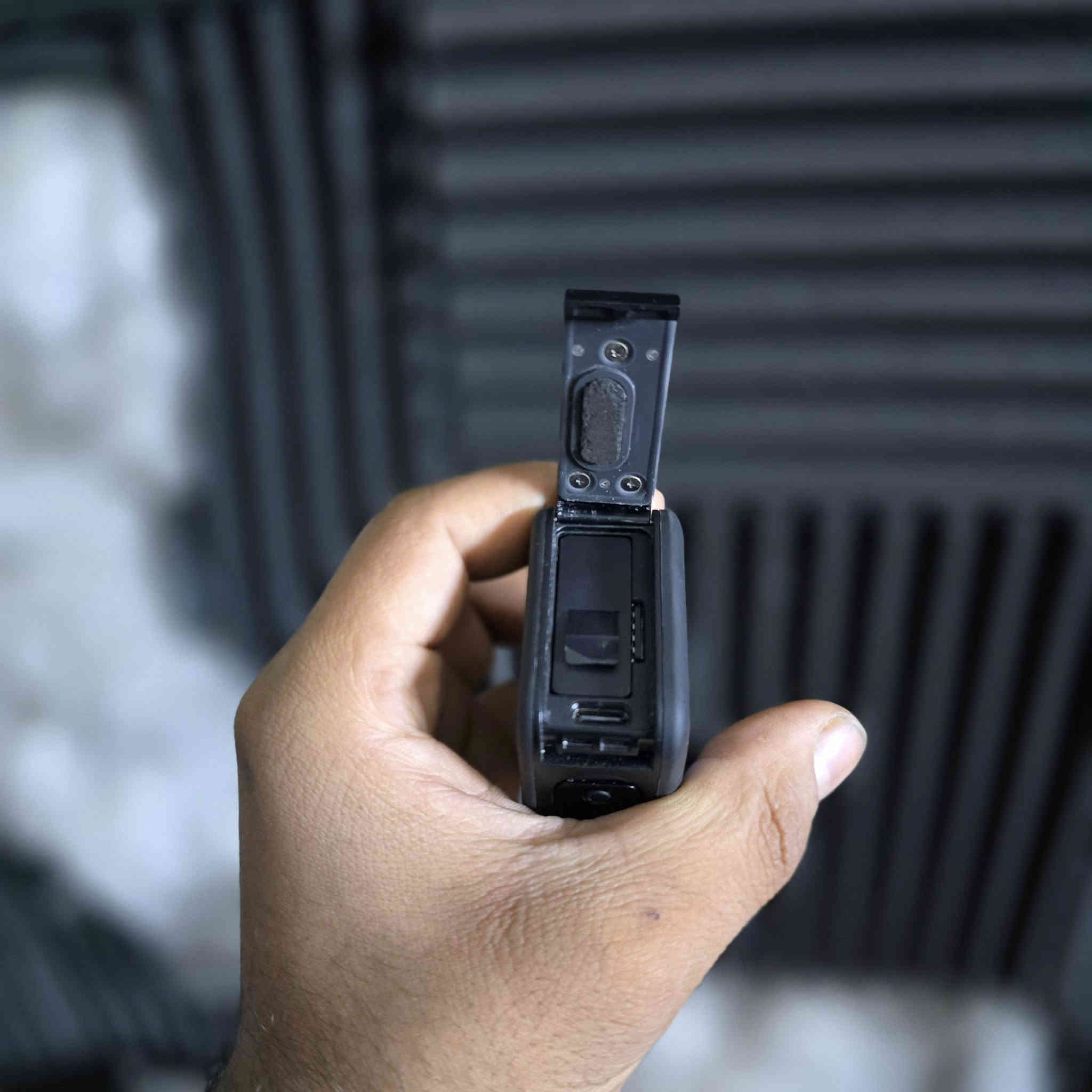 السلام عليكم عدي كامره كوبرو اخت جديده مستعمله حيل قليل وياها غراضها ستاند وقواعد موضحات ومبيها كل عيب مكفوله ضمان ثلث ايام مكاني بغداد مدينه صدر رقمي (***********) 
السعر 400 قفل بعدها جديده
