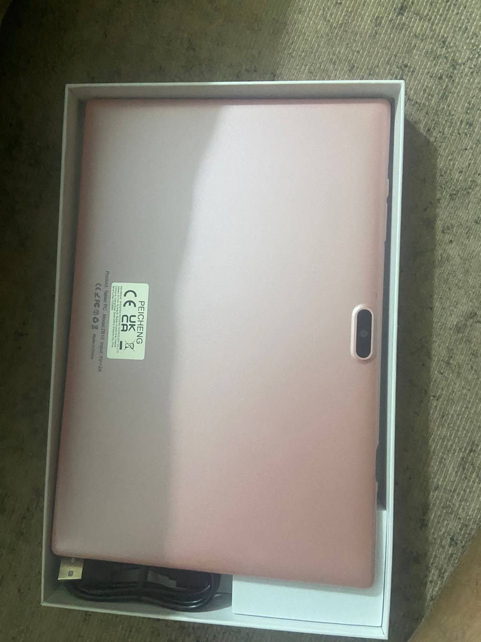 السلام عليكم 
جهاز ايباد ١٠ انج ذاكرة ٣٢ لايشكل ولا يعلك بطارية ٦٠٠٠ ملي امبير صيني اصلي جديد بالكارتونه غير مستخدم مع ملحقاتة كيبل تايب سي فقط 
السعر ٦٠ ألف يوجد قطعتين


**إذا كنت صاحب هذا الإعلان وتريد حذفه لأي سبب، رجاءا أرسل رسالة إلى الدعم الفني**