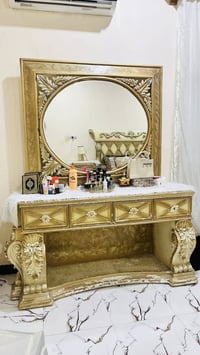 للبيع غرفه كويتيه  بيها زلوق بسيطه ب منظر  غرفه نضيفه وحلوه  السعر ٧٠٠...