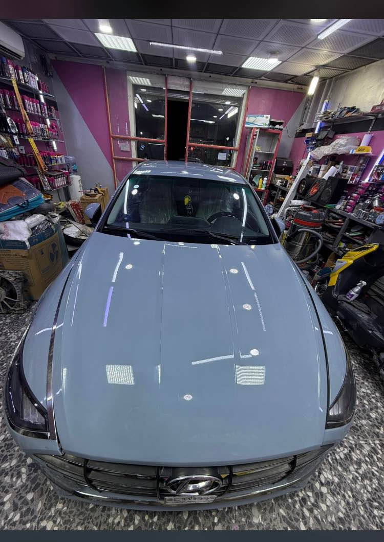 سوناتا ٢٠٢٣ :
تكسي دبي : 
مصبوغه عام :
رقم بصرة سنوية جديدة: 
حداديه ٩٥٪ 
تبريد ثلج: 
تخم تاير: 
لايت زنون: 
كامرة : 
فول مواصفات عدا الفتحه : 
دخول ذكي : 
دخول بصمة :
تبريد خلفي : 
تشغيل عن بعد : 
الامرأتين شفط 
كامرة خلفية
حساسات امامية وخلفية
نسبة نظافة دواخل 99 ‎%‎
تحكمات
العنوان بصرة 
السعر 120 وبيه مجال
رقم الهاتف
*********** البصرة, العراق
