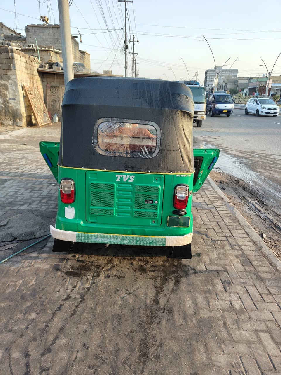 السلام عليكم تكتك للبيع موديل 22شهر 11 تكتك كفاله عامه بدي ومحرك والحداديه كامله مانقصهة اي شي الرقم*********** السعر 7700
