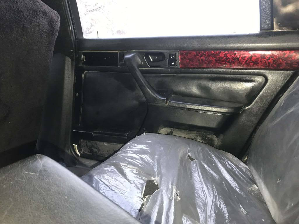 سلاوى خودا له هه موليه 
بئيم ٧٣٥ ڤه ل 
بوفروشتن سه وتى كه م شه فتى تيايه ماباقى به شه رت 
موديل ١٩٩٣
چوارجام كاره با 
لايت ئه لقه 
سه ياره كه تنوتوله 
شوينه شاره زور
نرخى٦ ٢
***********گورينه وه ش ئه كه م حلبجة, السليمانية
