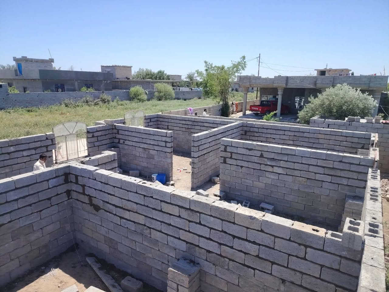 السلام عليكم  خلفة بناء بلوك 
طابوق للاستفسار الاتصال على الرقم 
***********
او التواصل عبر الواتساب العمل داخل بغداد 
غير متواجد على الخاص فقط واتساب والاتصال 
عبر الرقم اعلاه
