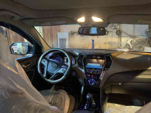 📢 للبيع — هيونداي سنتافي 2015 (7 راكب) — فول مواصفات — 6 سلندر
رقم بابل الدولي / مشروع وطني / مكاني بغداد

للبيع سنتافي 2015
لون رصاصي فضي
7 راكب
محرك 6 سلندر قوي وناعم
فول مواصفات:
– فتحة سقف
– شاشة
– كاميرا خلفية
– مثبت سرعة
– تحكم مقود
– بصمة / دخول ذكي (إذا غير متوفر خبرني أشيله)
عداد فقط 1100 ميل
رقم بابل الدولي – مشروع وطني – مكاني بغداد

💰 السعر 165$
📞 للتواصل: ***********

جاهزة للفحص — مناسبة للعائلة
