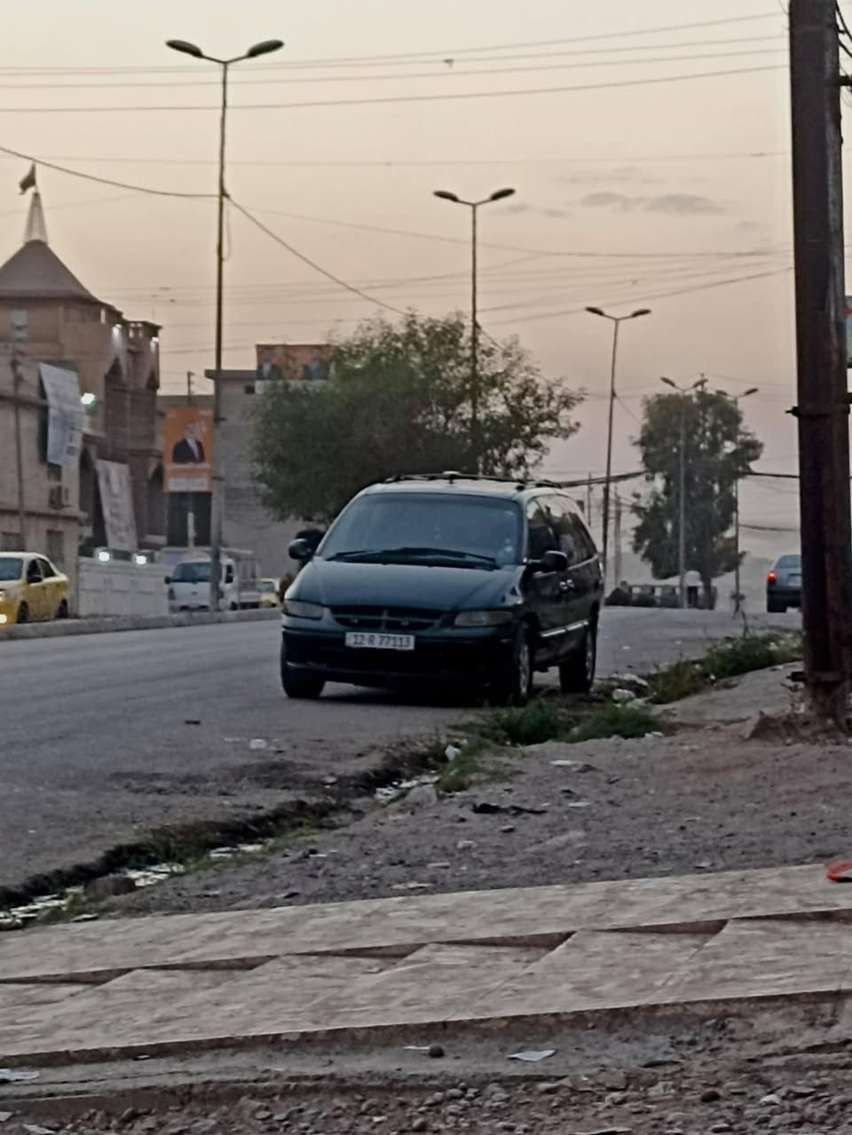 ‏سلام عليكم سياره  دوج للبيع سيارةكدام العين سياره نضيفه كير محرك نضاف شاصي نضيف محرك ٣/٣٠٠ ￼سنويه ٢٠٢٧ تخم تاير السعر ٥٠ وبيها مجال مكان موصل الرقم ***********
