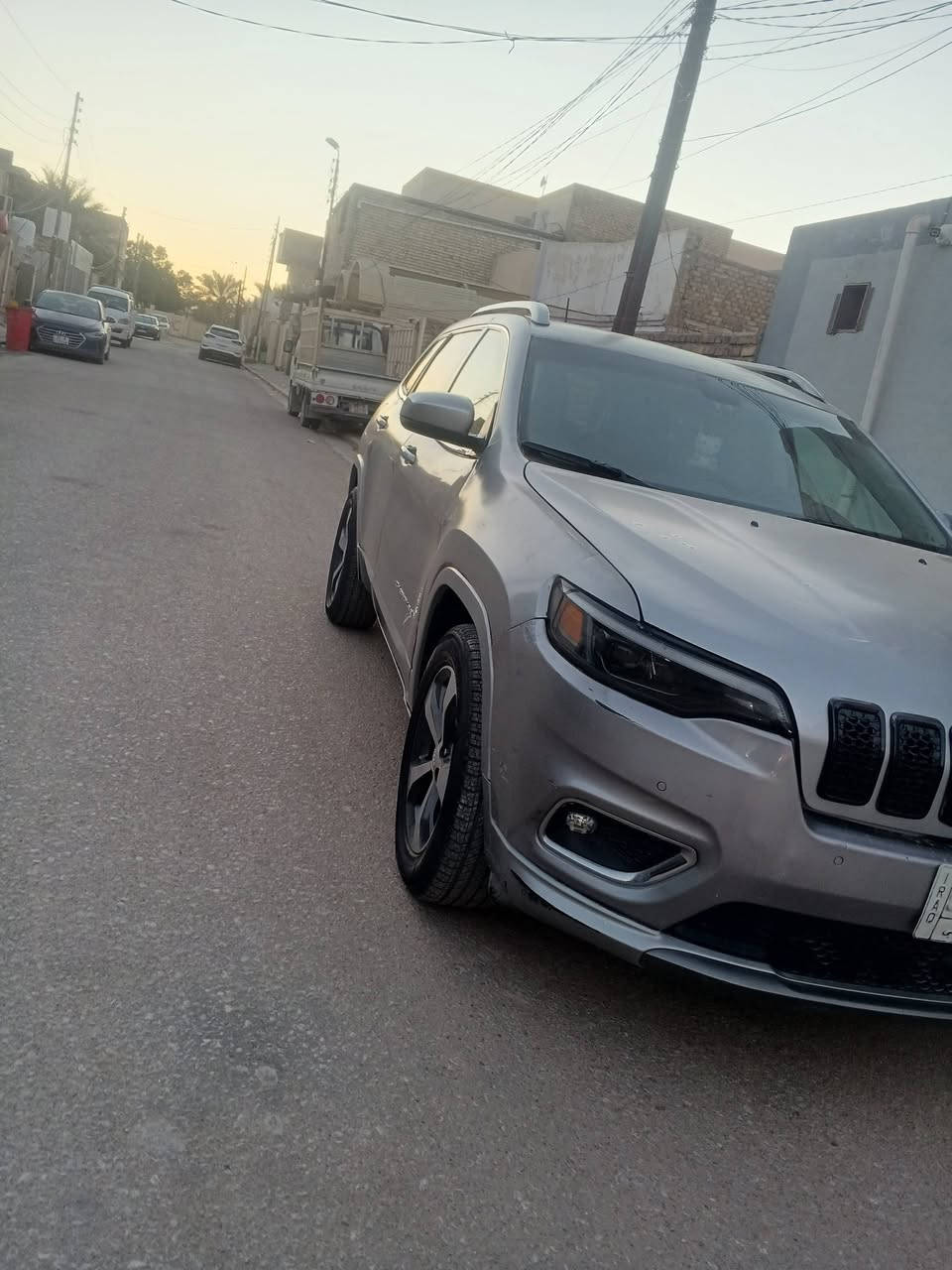 سلام عليكم جيب شيروكي بزونه موديل 2019
محرك 6 سلندر  
جنطه كهرباء 
كشانات جلد كهرباء تدفئه تبريد 
سياره مكانه نجف بسمي
السعر 145 وبيه مجال 
الاتوصل ***********
