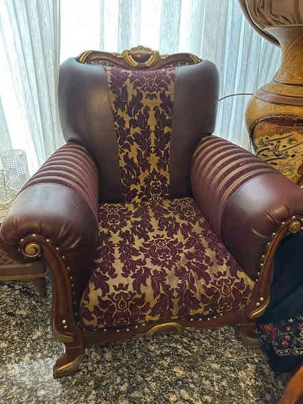 تخم مستعمل للبيع عدد 9 مقاعد في حالة جيدة نظيف
للاستفسار الاتصال على الرقم:***********
