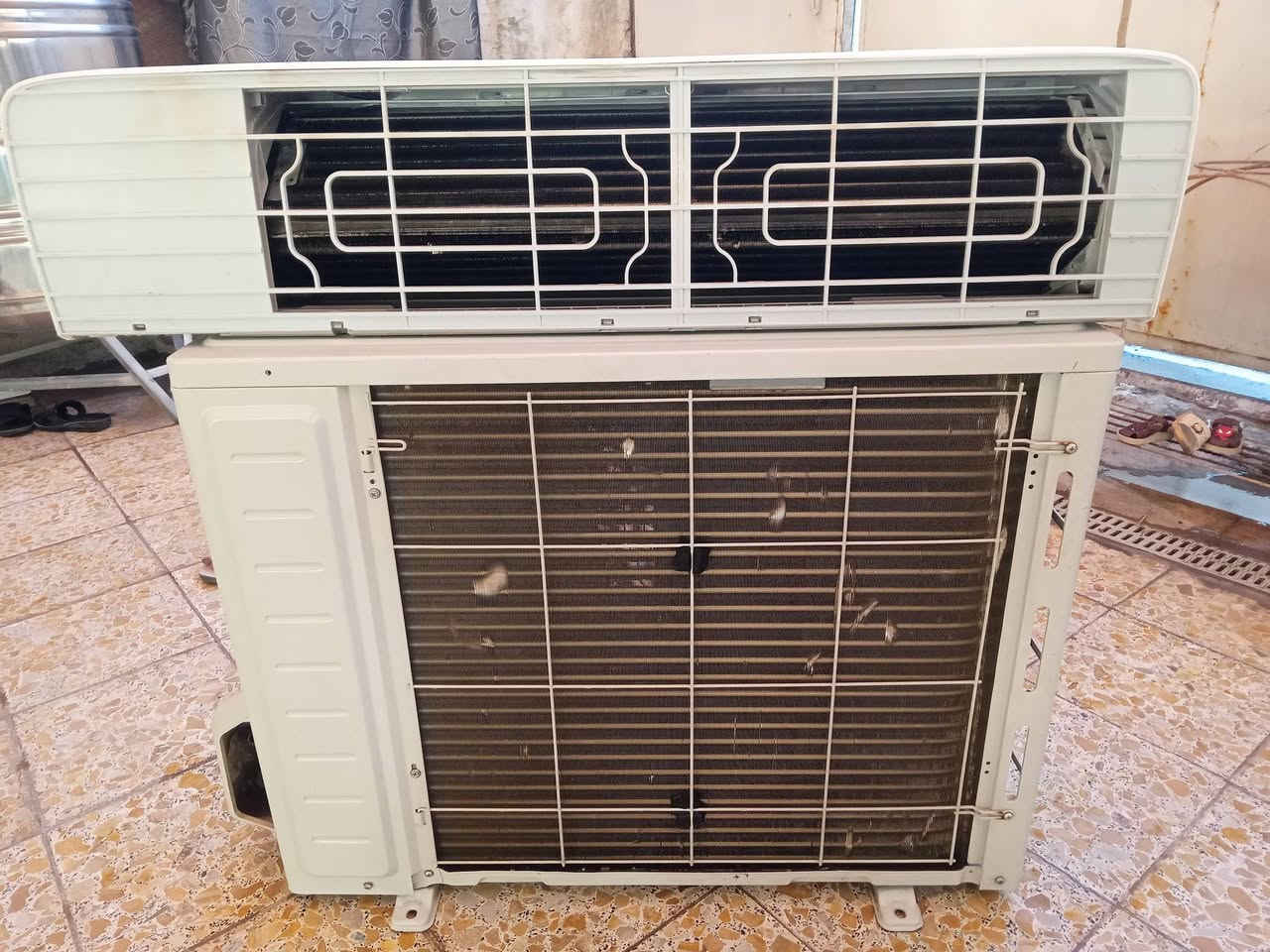 سلام عليكم
سبلت طن ونص أوكس أنتاج 2022 الشهر الخامس نضافته 90/100الجهاز جداً نضيف اي تصليح مداخل كامل اي نقص مابي جيب وشد  للبيع اي استفسار مراسله الصفحه او الاتصال ع ***********
