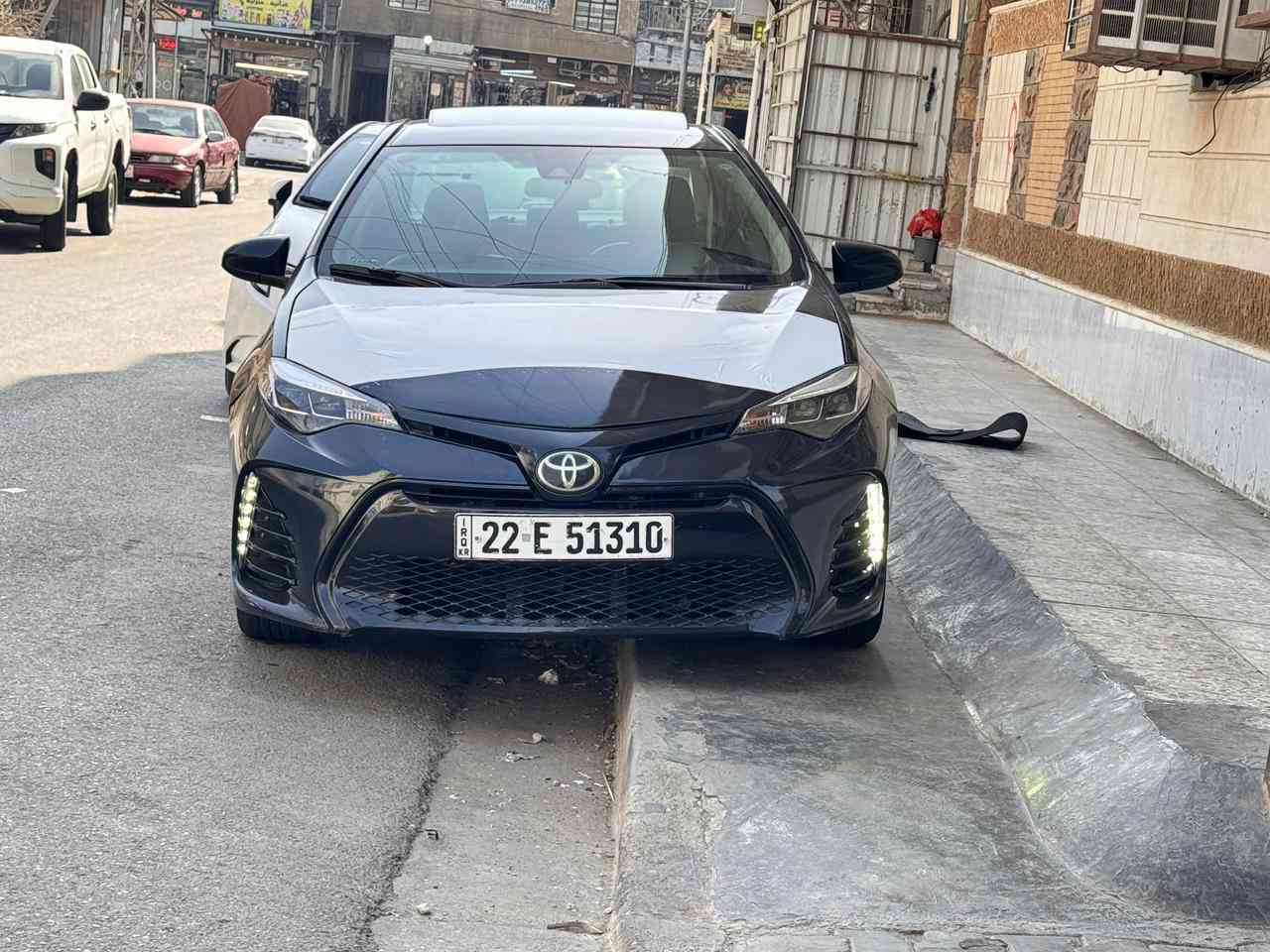 كورلا 2018 Xle فول موصفات اربيل بسمي هزه سنويه رقم كله جديد 
ماشيه 117 الف سياره فول بصمه سلايت كشن جلد كشن كهرباء رادار لايت عدسه بجم قرش سياره جاهزه 
السعر 122  بيها كلير من امريكا قطعتين  
مكاني بغداد حي القاهره ***********  صور الضرر او السونر بالمنشور
