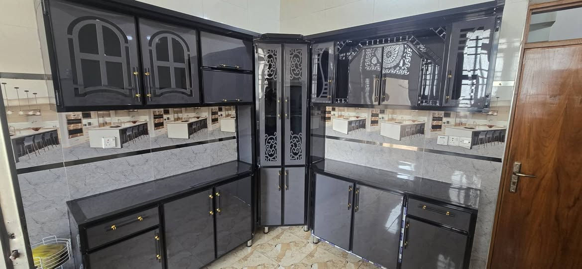 السلام عليكم
معمل ومعرض ال بطاوي. 
لتجهيز الكاونترات ل انمنيوم.  ب أحدث الموديلات. 
وتصاميم. شغل درجه أوله حطاطه  مع مرمر. 

تركي سعودي  أردني صيني. حسب. طلب. 

يتوفر. قياس ستندر.     

يتوفر قياسات بيوت. بجميع ل الوان وتصاميم 

اي ستفسار ع الرقم  ***********. 

واتس
