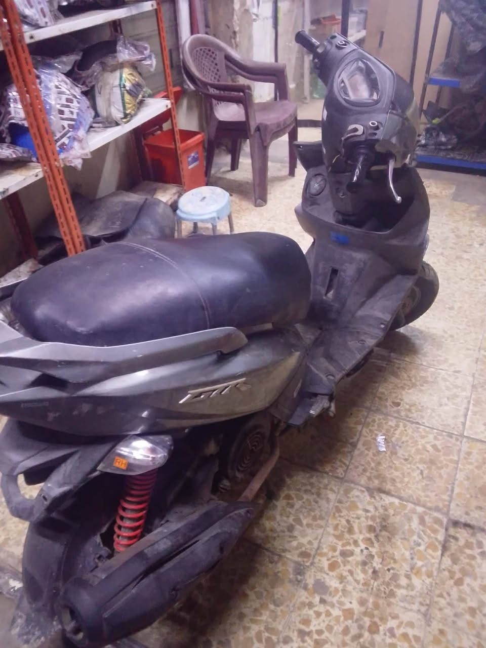 سلام عليكم شباب دراجه جيتي ار نضيفه بيه كطعه السعر 350 الاتصال ***********
