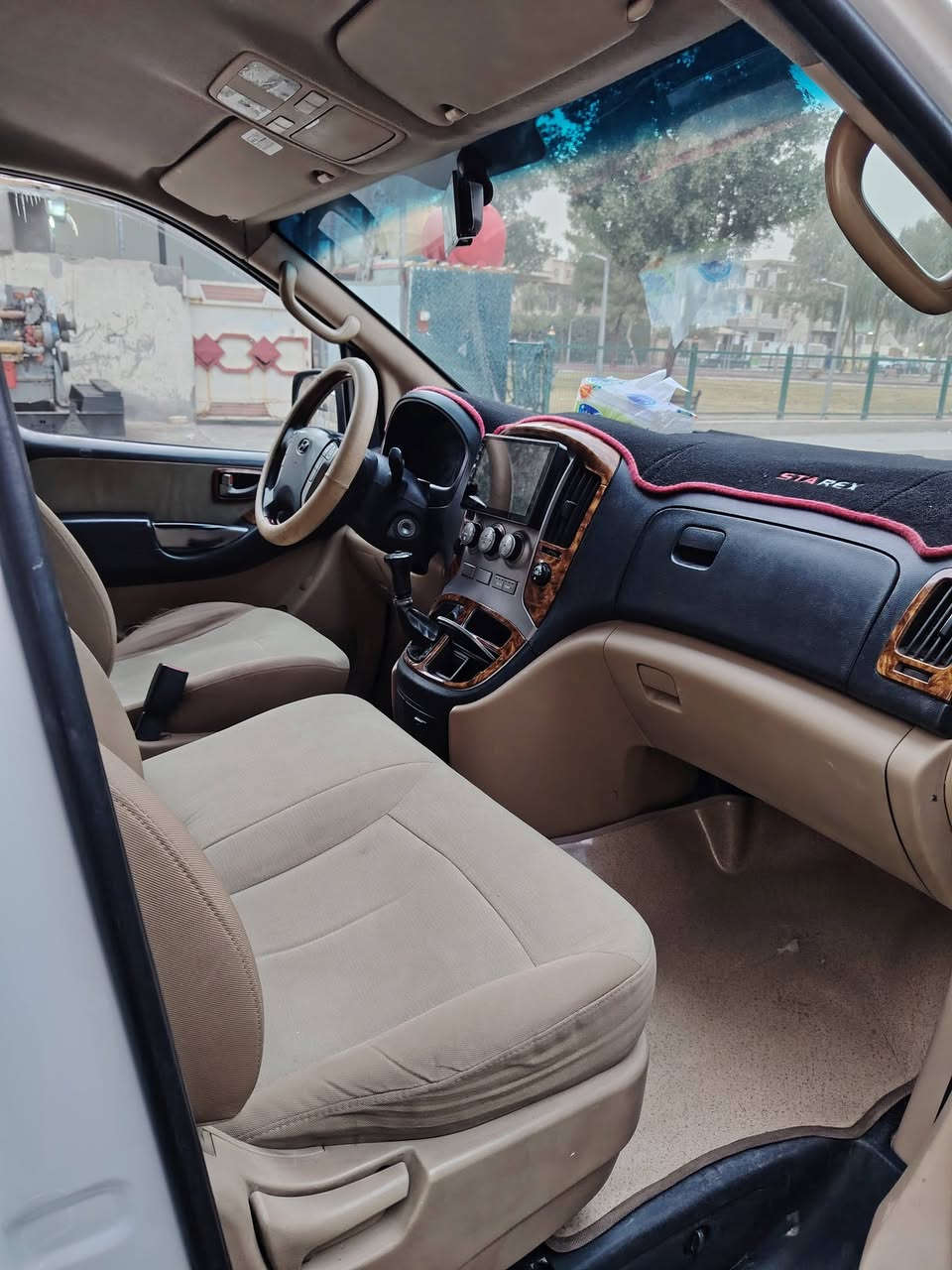 السلام عليكم ستاركس موديل 16نظيفه كلش وجاهزه مال جناي مكان السياره بغداد الدوره الشراي يتصل على الرقم ***********
