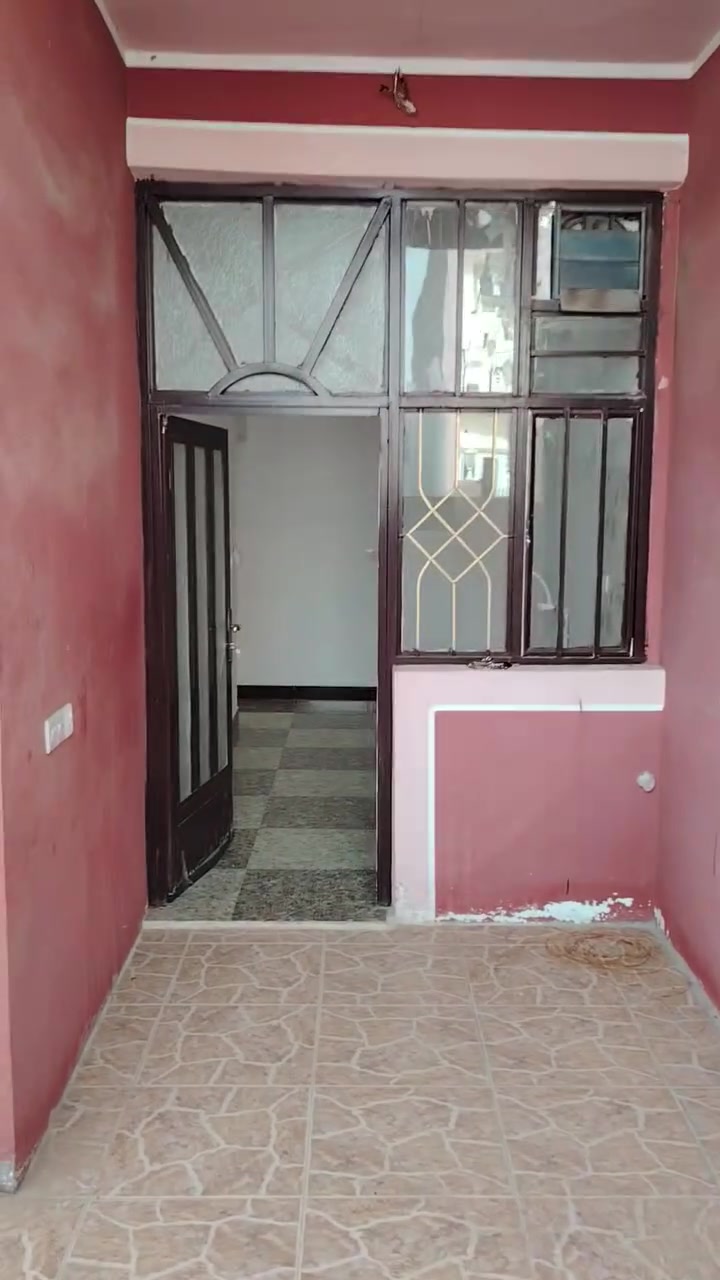 سلام عليكم دار لبيع بيت طابقين ١٢٠ متر داره كناره طابو قرب مطعم شاركم بدايه داره كناره اول فرع ***********
