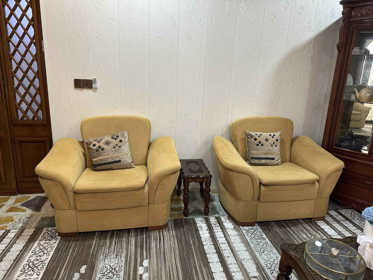 ✨ عروض مميزة على الأثاث المنزلي ✨
متوفر لدينا:  
🛏️ غرف نوم لشخص واحد بتصاميم عصرية ومريحة  
🛏️ غرف نوم للزوجين بأشكال أنيقة وجودة عالية  
🪑 طخم استقبال حديث يناسب جميع الأذواق  
📺 ميز تلفاز موديلات جميلة وعملية  

✅ جودة ممتازة  
✅ أسعار مناسبة  
✅ تصاميم حديثة تناسب بيتك  

📞 للحجز والاستفسار:  
***********  
***********
