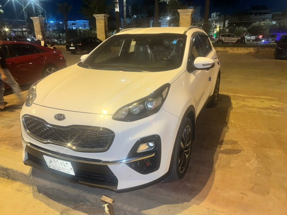 سبورتج خليجي
محرك ٢٠٠٠
بدون ضرر 
ماشية ٧٠كم
مكانها بغداد الكرخ
***********
السعر ١٩٨٠٠$

