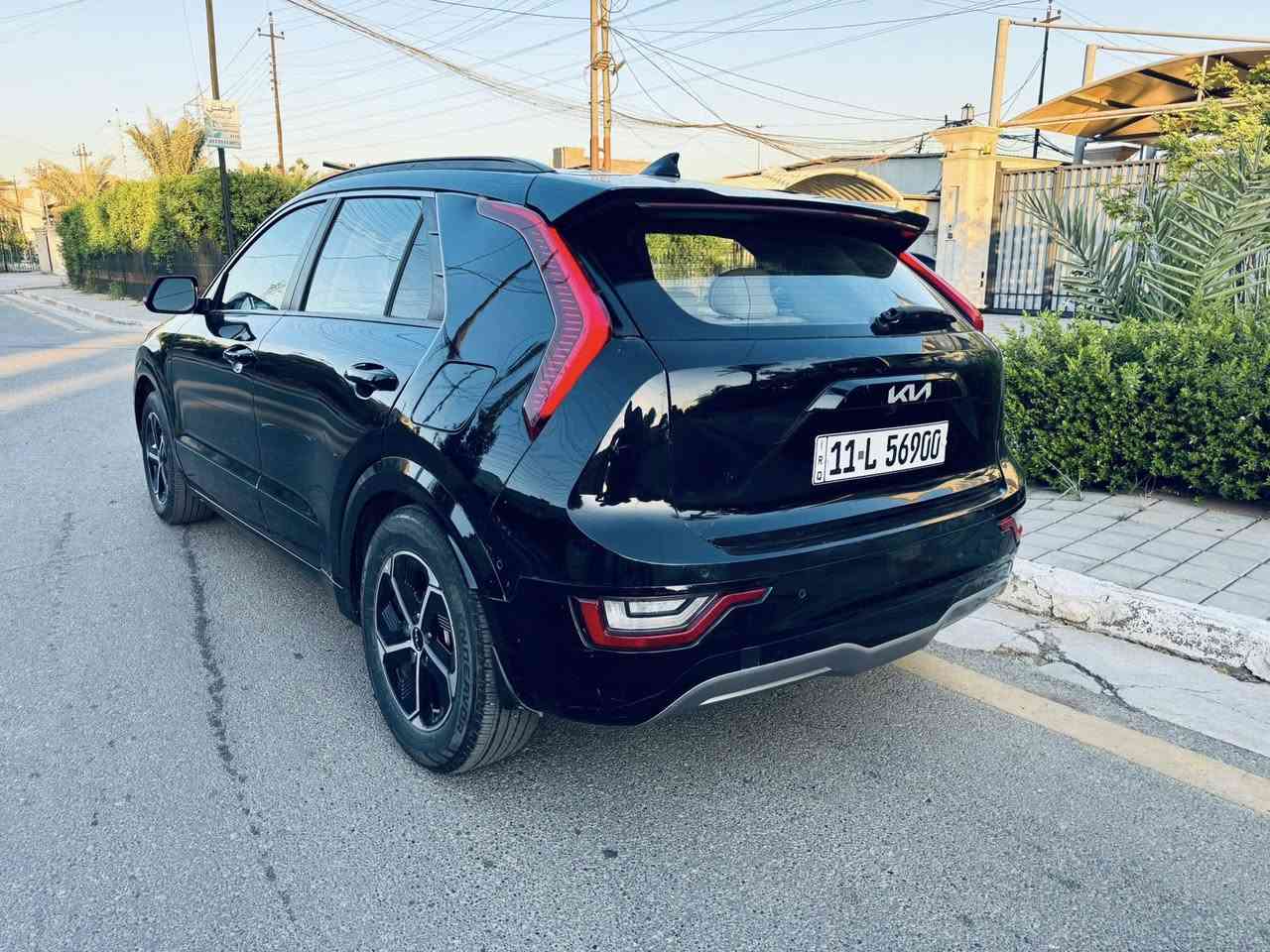 كيا نيرو هايبرد.        بيع اومراوس
2023  
ماشيه 47 الف قابل للزياده 
حادثها قبق جنطه مبدل نفس اللون وصبغ بنيد فقط 
فتحه سلايت 
كرسي كهرباء 
كشنات تدفئه تبريد 
ثلاث انضمه قياده 
ستيرن تدفئه
كشنات خزن ميموري
نقطة عمياع
نورمال/ ايكو/ سبورت 
تحديد مسار 
اوتو هولد دكمه 
رادار امامي خلفي وجانبي
رادار توقف ذاتي في حال ممنتبهه للتصادم 
سياقه ذاتيه 
تبريد قطعتين
تشغيل عن بعد   
بعد هواي بيهه مواصفات 
السياره باسمي تحويل ثاني يوم 
السعر 138 وبيه مجال معقول 
مكان السياره بغداد الكرخ  حي العدل 
للاتصال ***********

