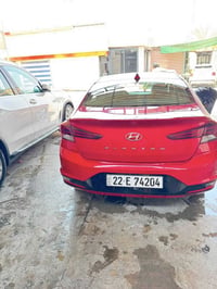 النترا موديل 2020  سياره خير من الله نظافه تبريد  ومابيها بس الي موضح ...